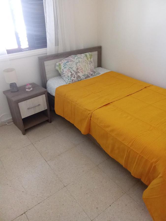 2 Bedroom Apartment In Makenzi Ларнака Экстерьер фото