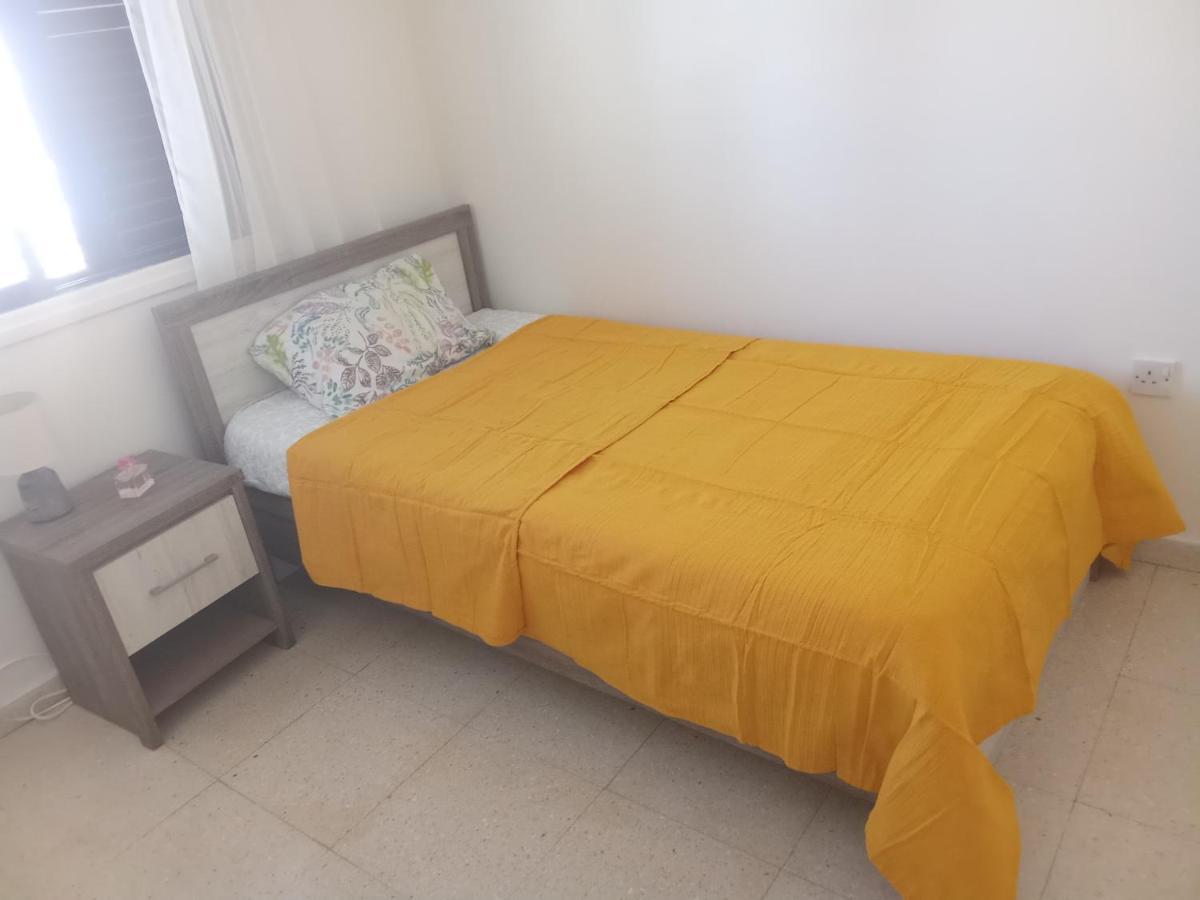 2 Bedroom Apartment In Makenzi Ларнака Экстерьер фото